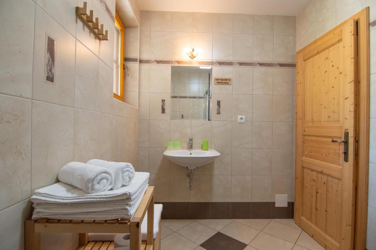 Villa Tourist Farm "Pri Biscu" à Bled Extérieur photo