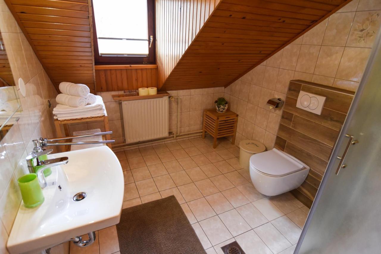 Villa Tourist Farm "Pri Biscu" à Bled Extérieur photo