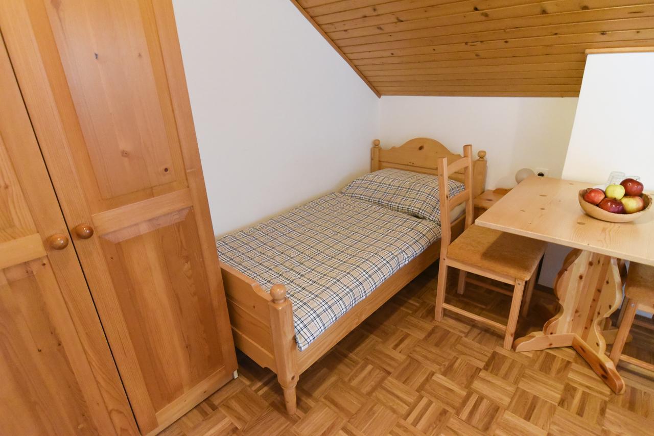 Villa Tourist Farm "Pri Biscu" à Bled Chambre photo