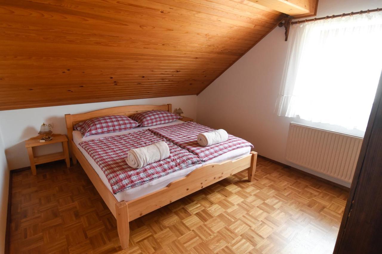 Villa Tourist Farm "Pri Biscu" à Bled Chambre photo
